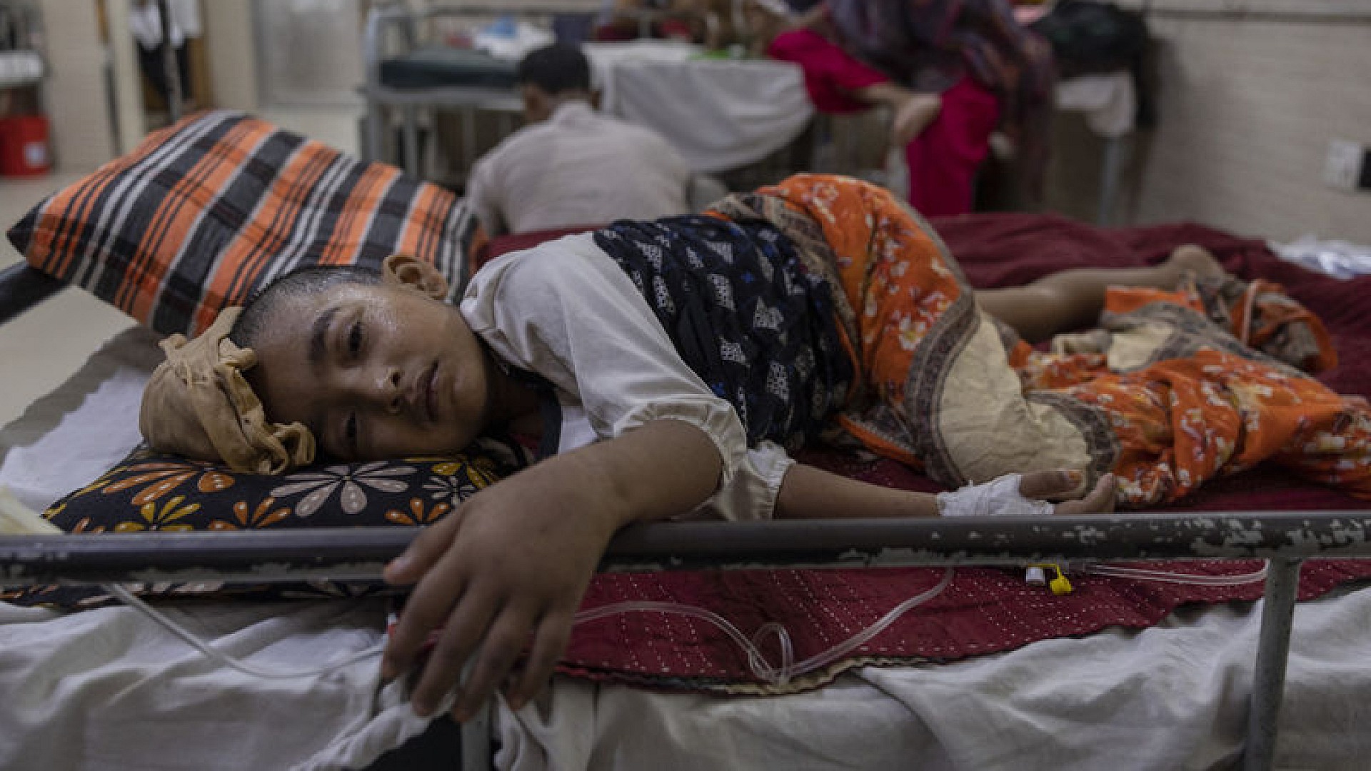 Bangladeş'te kızamık salgını: 999 çocuk hayatını kaybetti