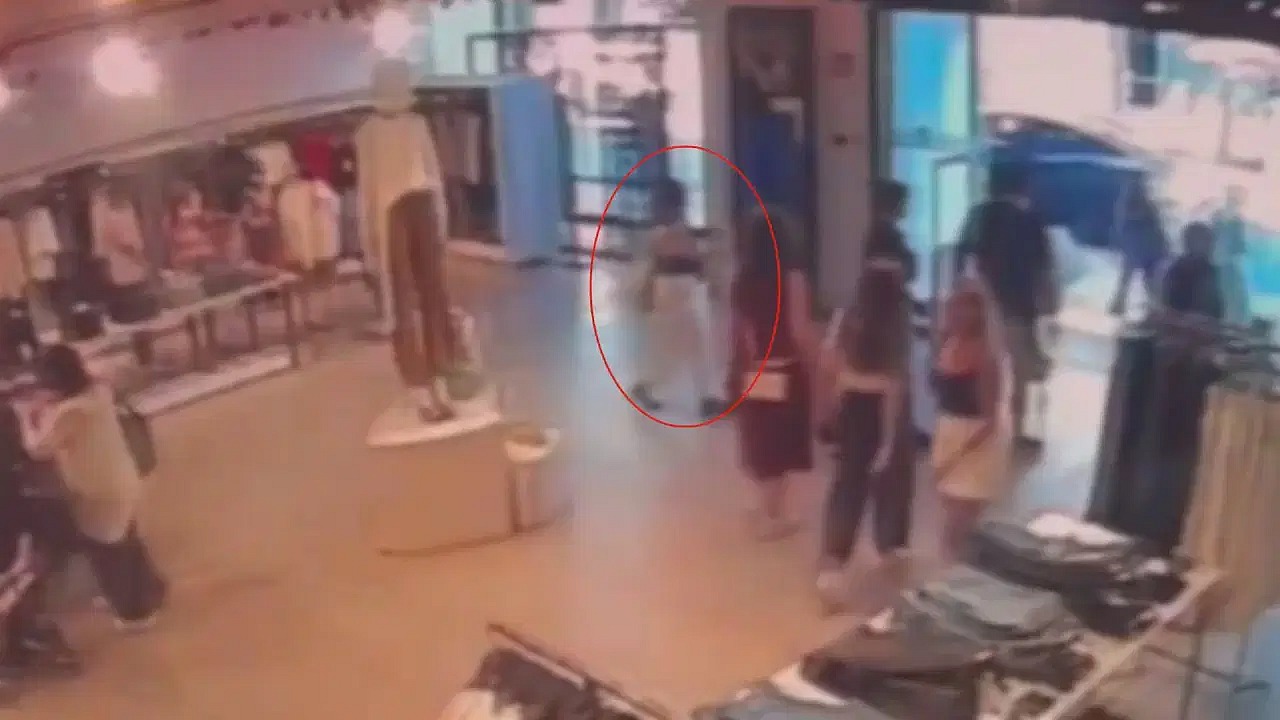 Ödemeden çıkan ressam Dem Sevinç K. yakalandı
