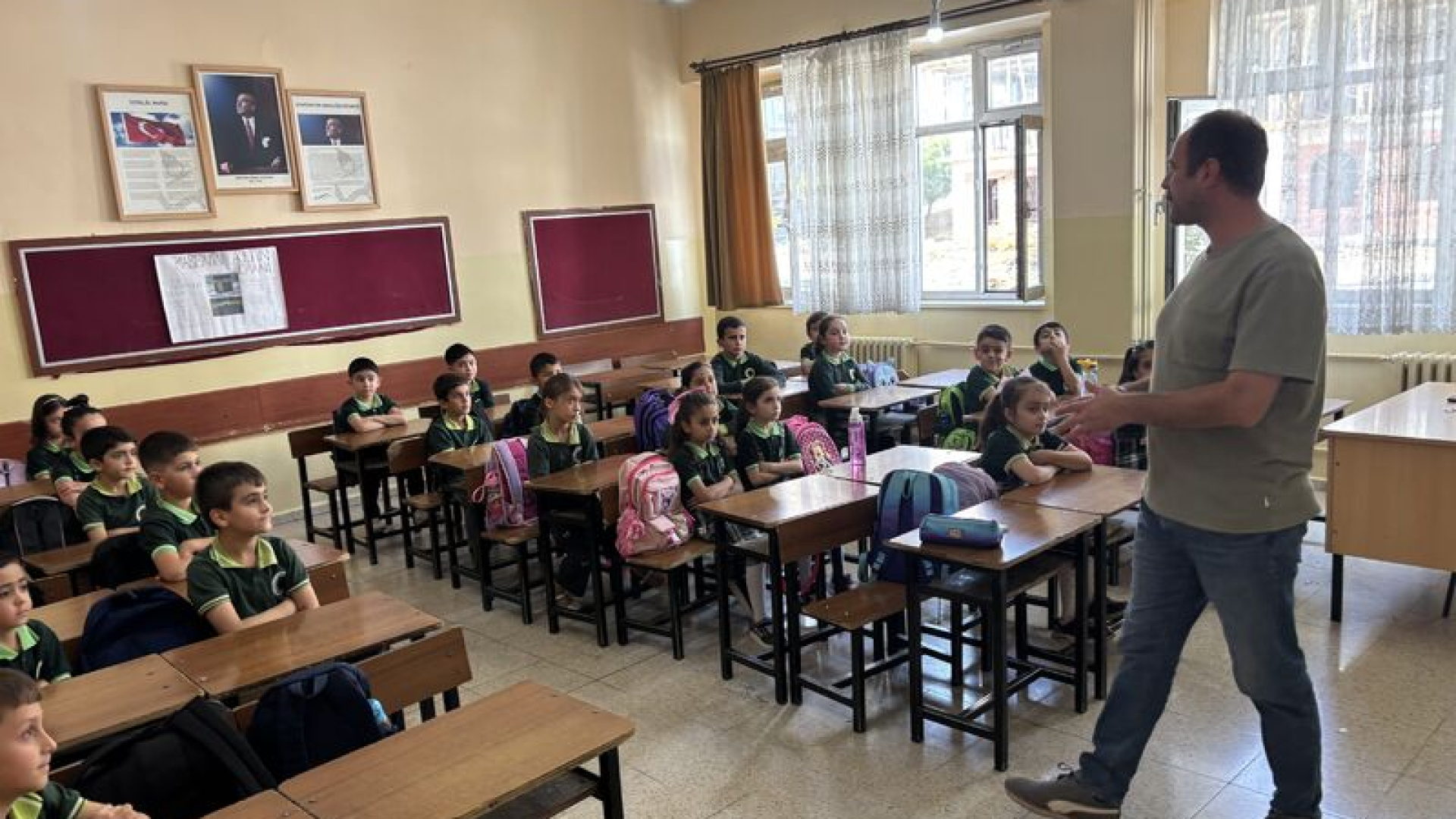 Okullar açıldı! İlk 30 gün için çocuklara dikkat uyarısı