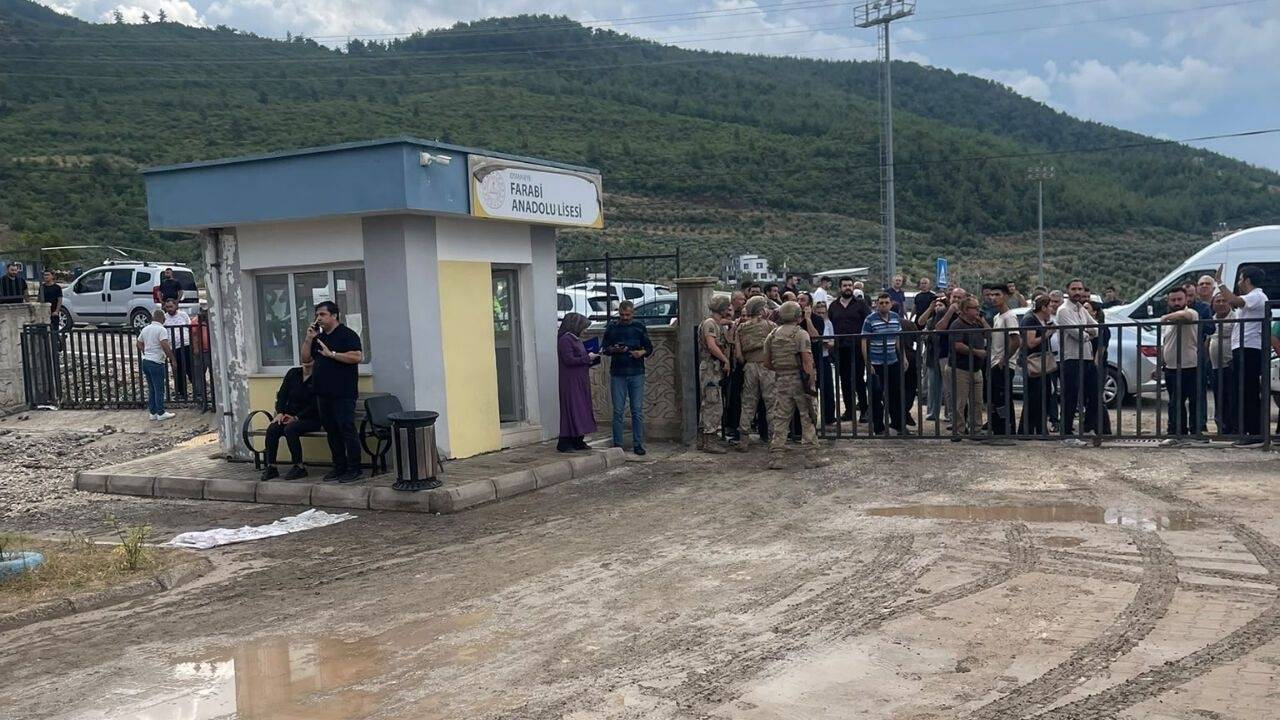Osmaniye'de öğretmene silahlı saldırı: Şüpheli yakalandı