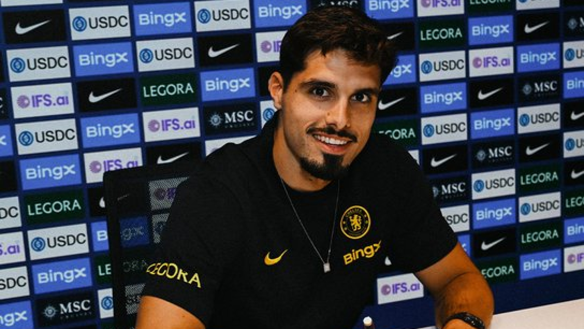 Pedro Neto, Chelsea ile 2032'ye kadar sözleşme imzaladı