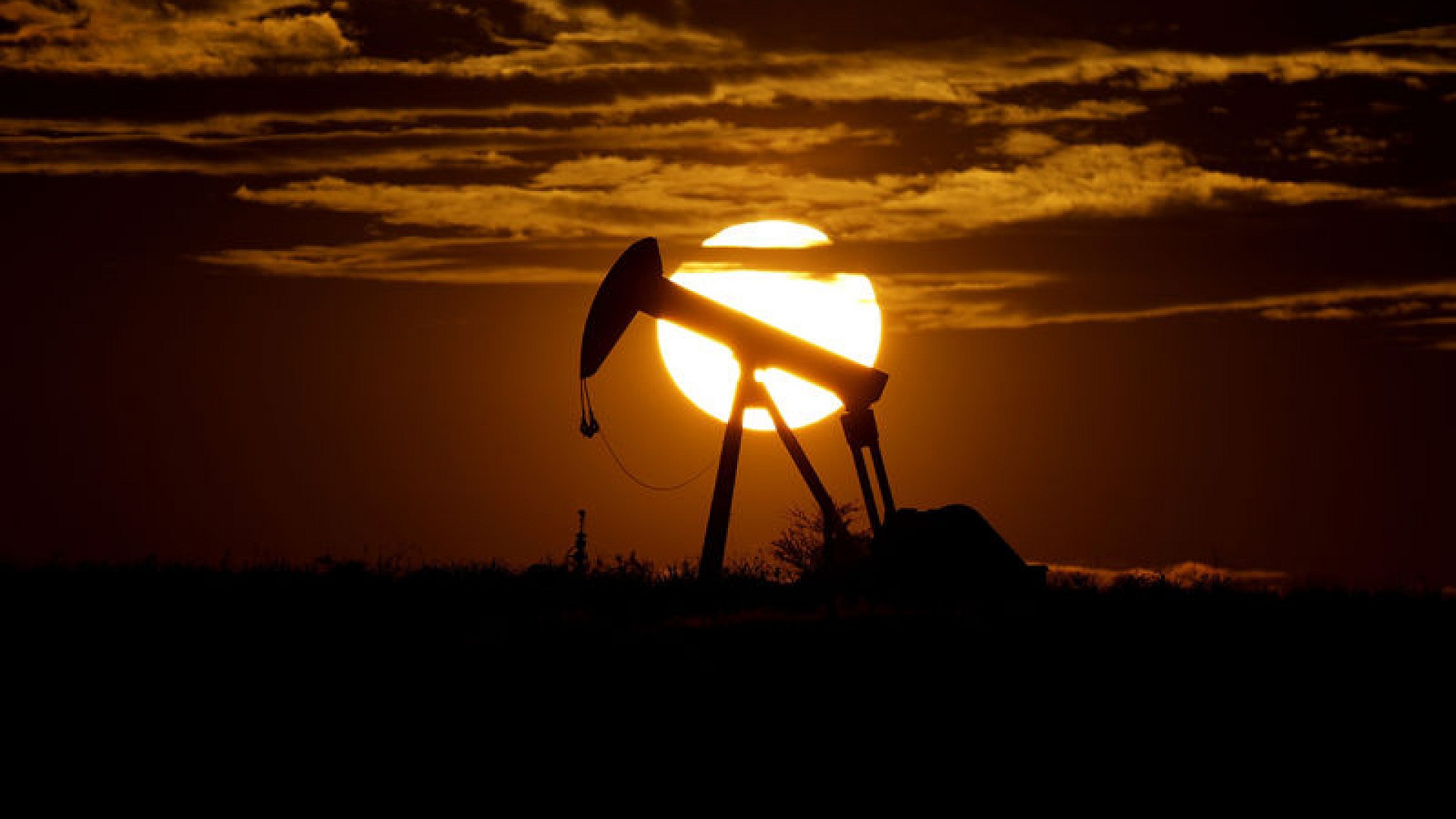 Petrol fiyatları yükselmeye devam ediyor