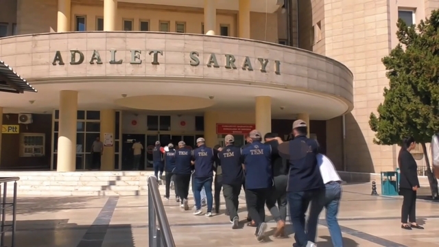Şanlıurfa'da DEAŞ'a finans sağlamakla suçlanan 7 kişi