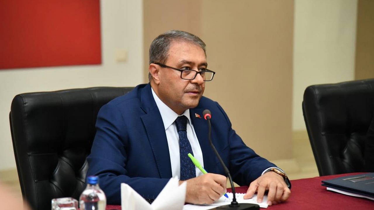 Şanlıurfa'da deprem sonrası okullar bir gün tatil edildi