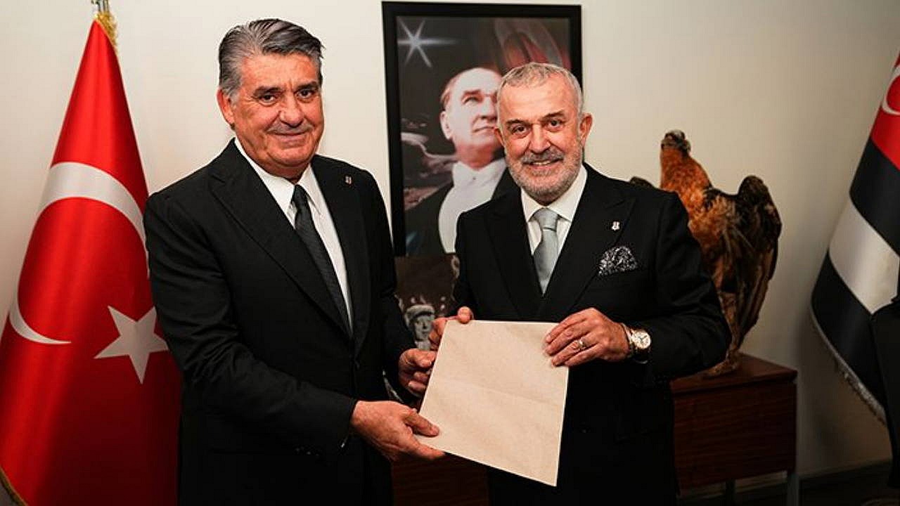 Serdal Adalı, yönetim kurulu aday listesini teslim etti