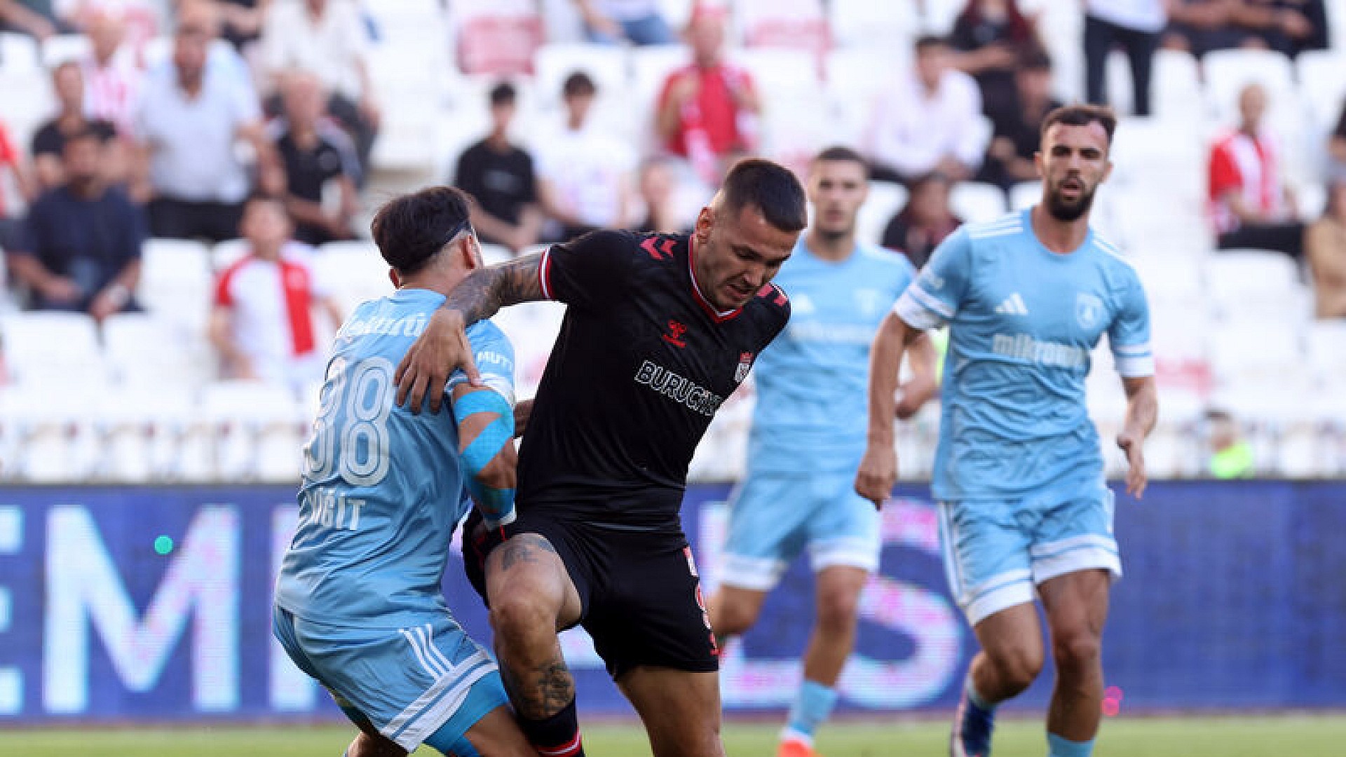 Sivasspor ve Muğlaspor 1-1 berabere kaldı