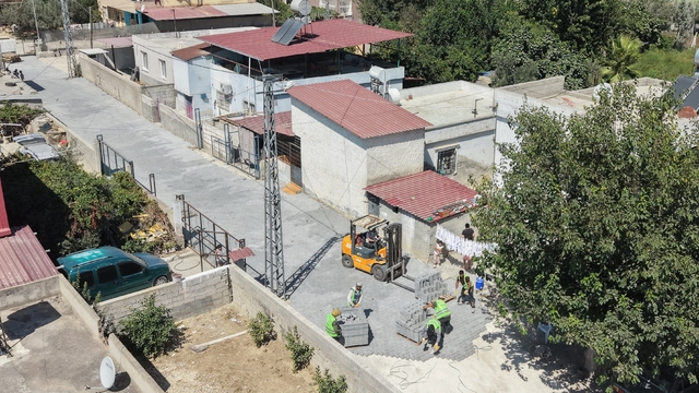 Tarsus'ta kırsal mahallelerde yol iyileştirme çalışmaları
