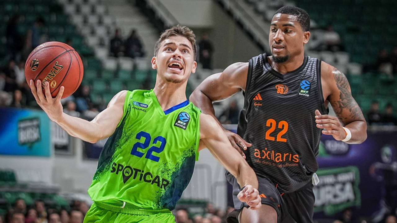 Tofaş, EuroCup'a galibiyetle başladı