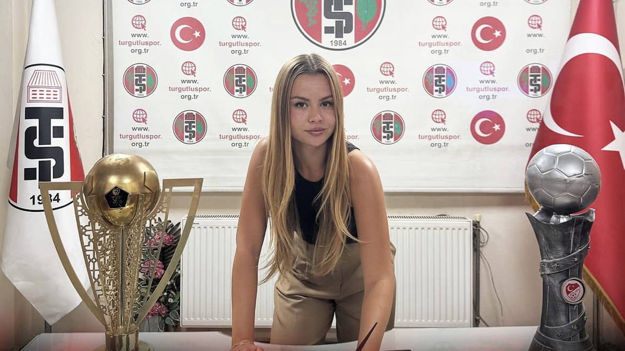 Turgutluspor'un yeni teknik direktörü Zeynep Mestan
