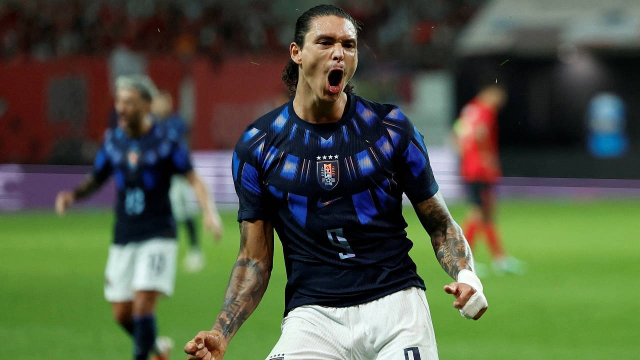 Uruguay, Güney Kore'yi 4-1 yenerek galip geldi