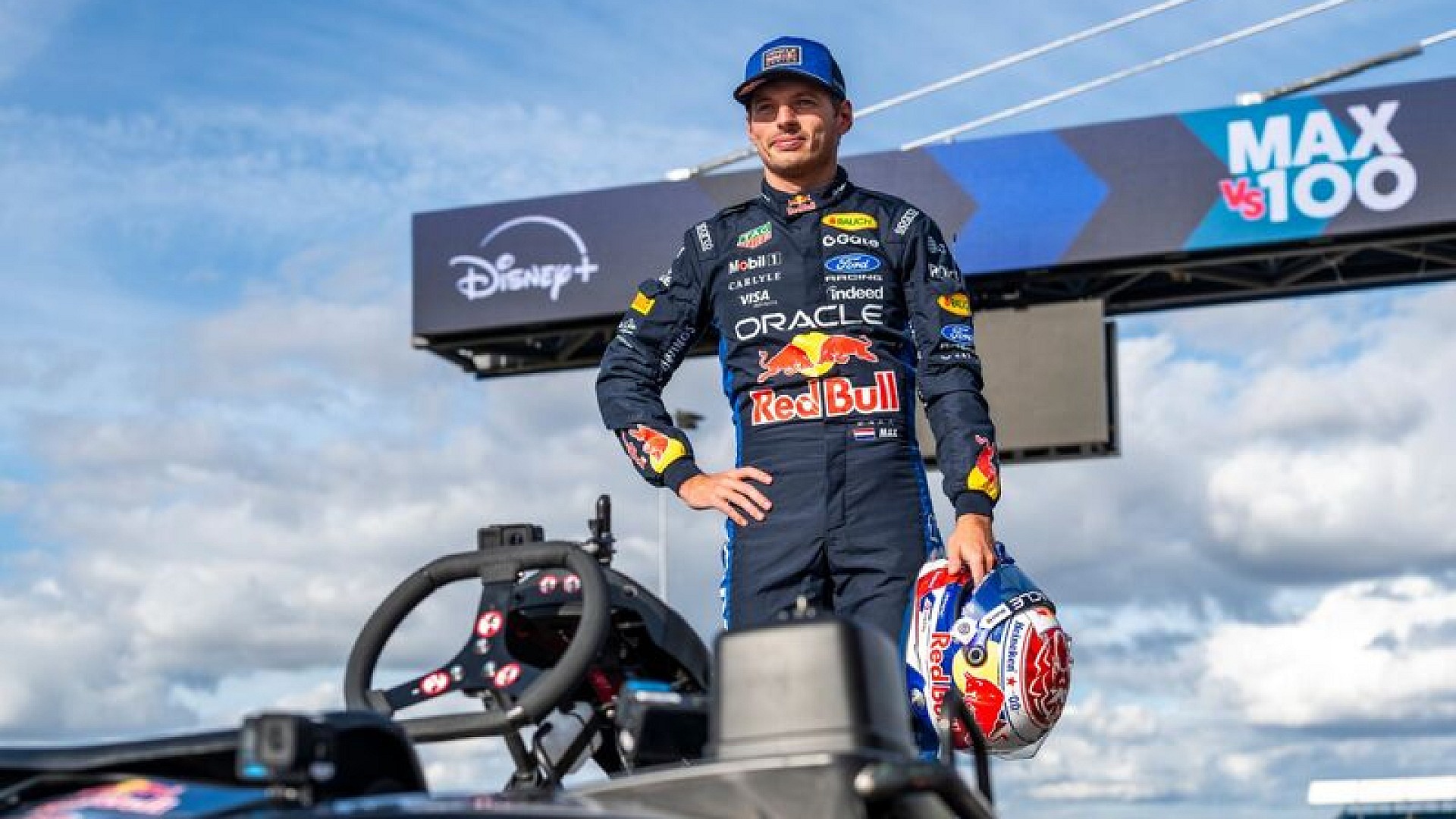 Verstappen, go-kart gösterisinde 100 sürücüyü geride bıraktı