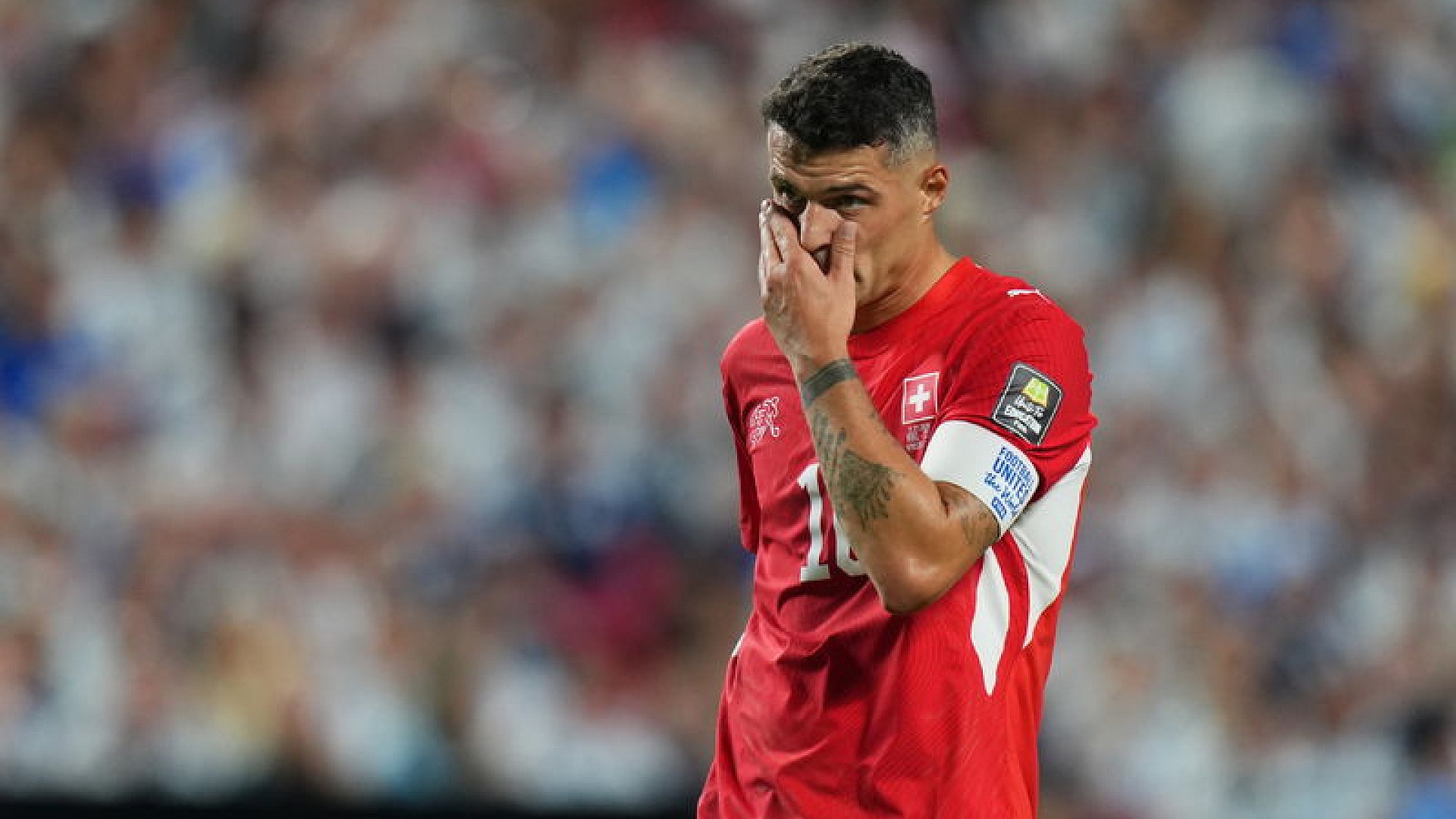 Xhaka hakkında soruşturma sonrası milli takımdan çıkarıldı