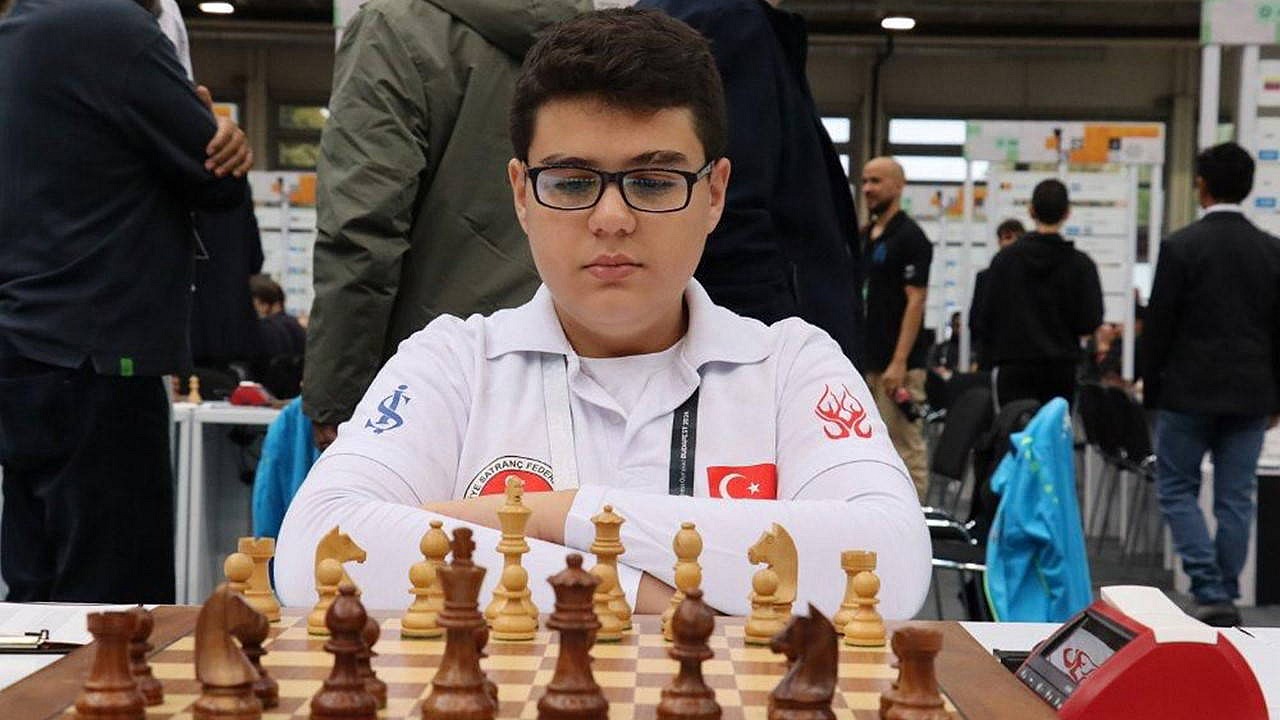Yağız Kaan Erdoğmuş, yılın çıkış yapan sporcusu seçildi