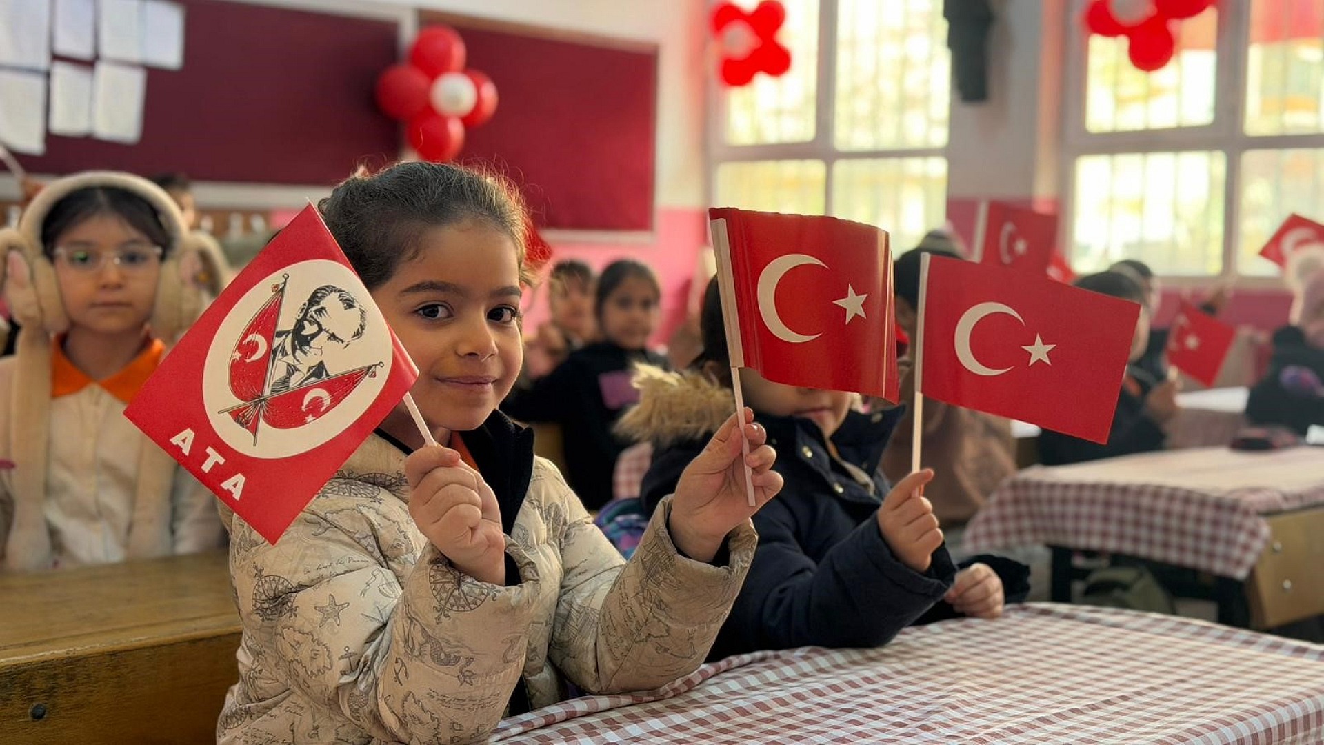 Yeni eğitim yılı yarın başlıyor, 17 milyon öğrenci dönüyor