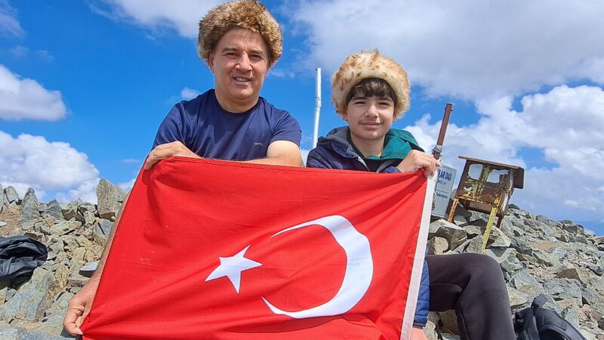 Zirvelere tırmanan Şamil Başkaya'nın doğa tutkusu