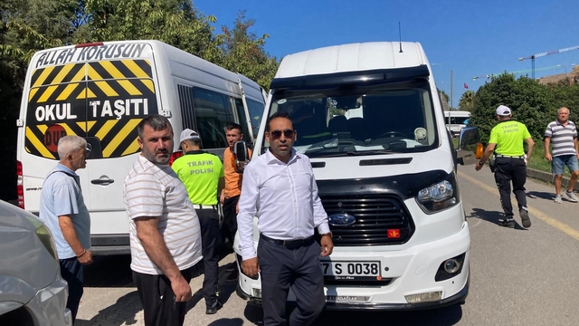 Zonguldak'ta öğrenci servis araçlarına sıkı denetim yapıldı