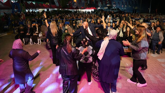 8. Babadağ Babafest'te Nurcan Altınok'un sahne performansı