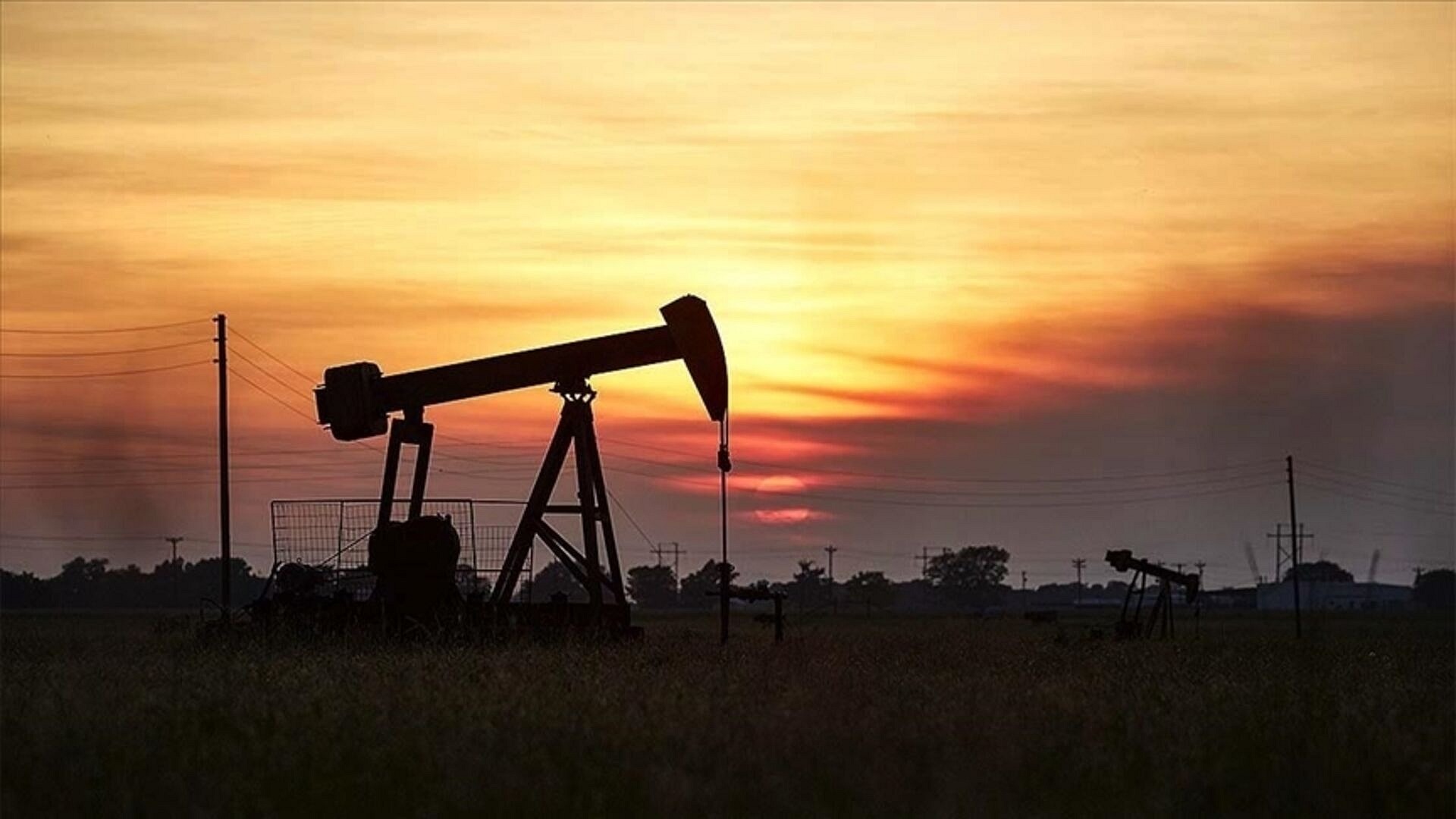 ABD'de ham petrol stokları yaklaşık 1,9 milyon varil düştü