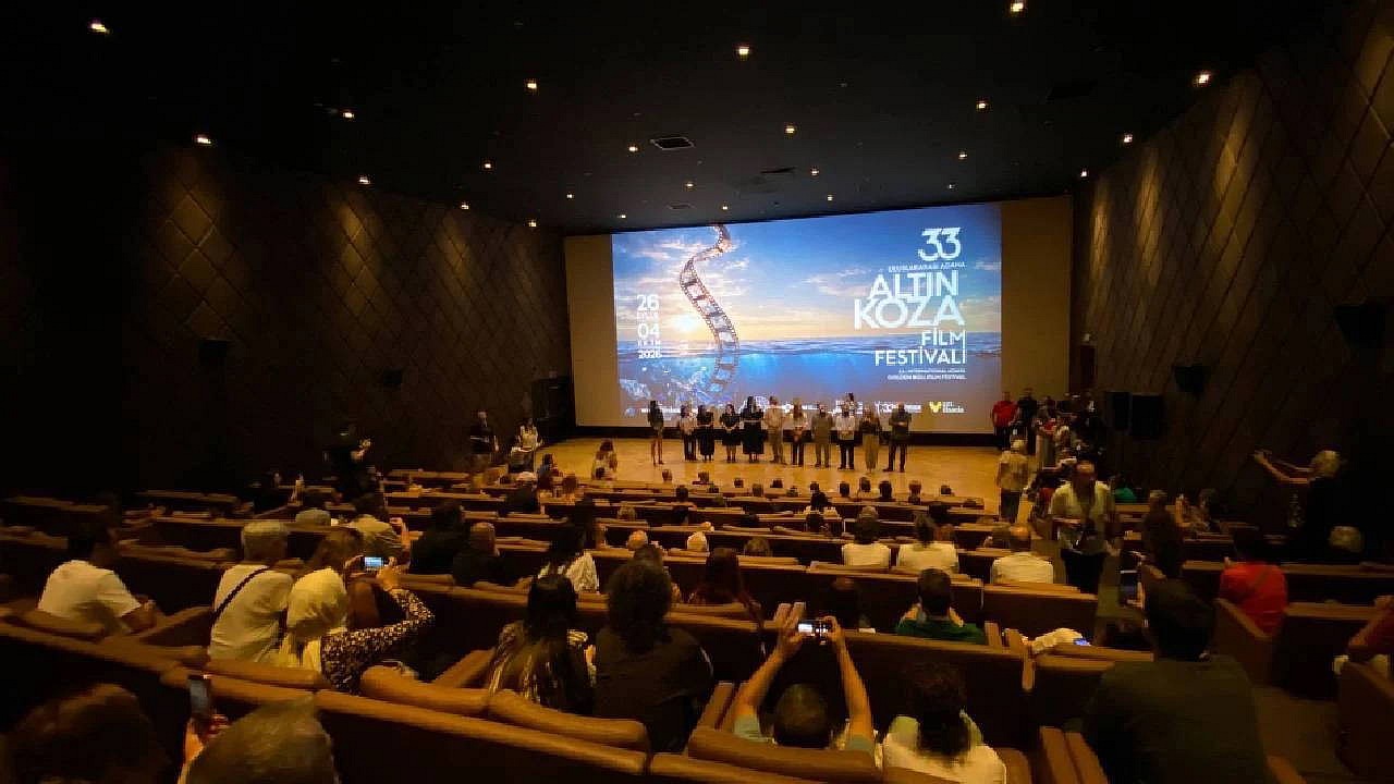 Adana Altın Koza Film Festivali'nde ödüller dağıtıldı
