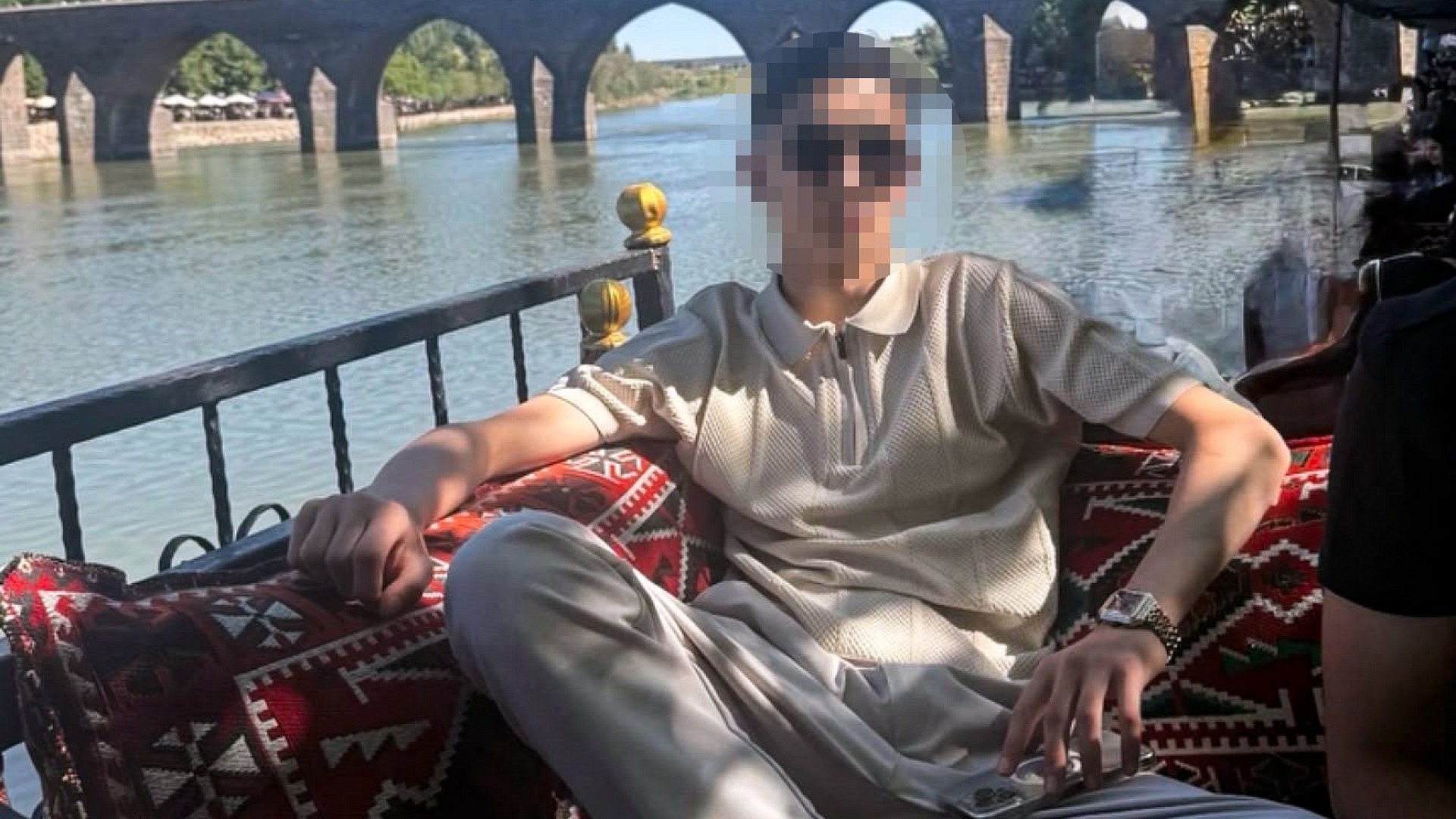 Adana'da 15 yaşındaki çocuğa borç yüzünden ateş edildi