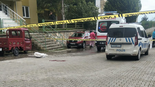 Adapazarı'nda eski komşusunu tabancayla öldürdü