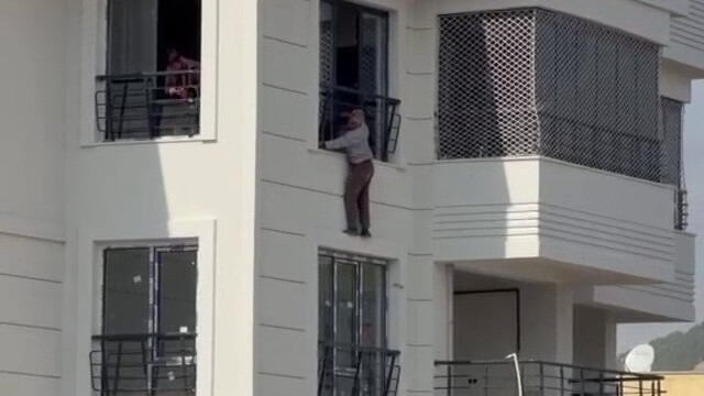 Adıyaman'da güvenlik önlemi olmadan yüksekte çalışma