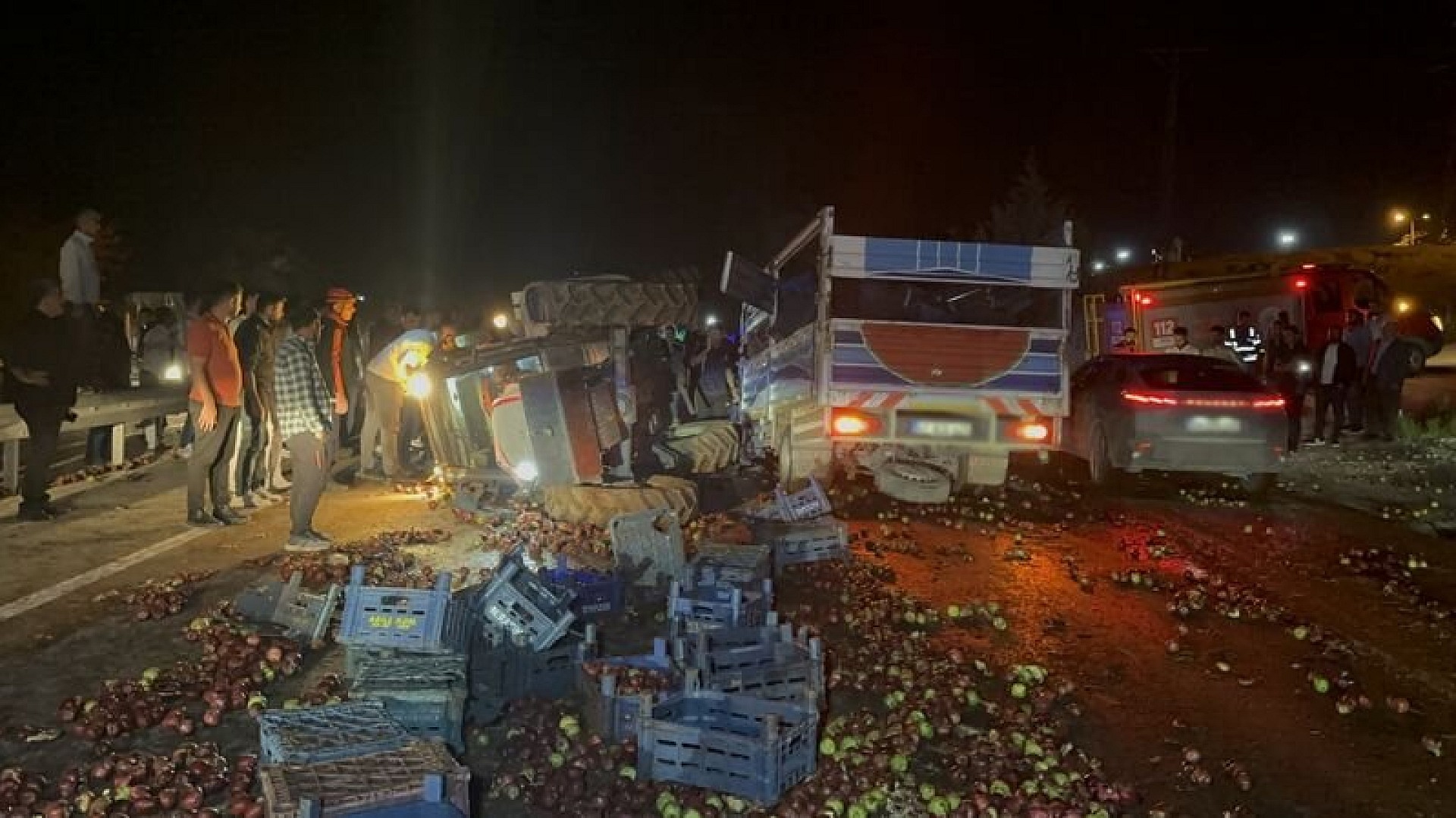 Adıyaman'da kamyonet ile traktör çarpıştı: 1 ölü, 1 yaralı