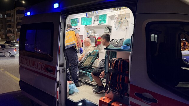 Adıyaman'da motosiklet ile otomobil çarpıştı: 2 yaralı