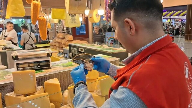 Adıyaman'da yöresel lezzetler fuarında gıda denetlendi