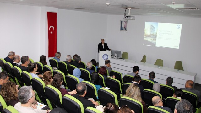 Adnan Menderes Üniversitesi'nde veri eğitimi düzenlendi
