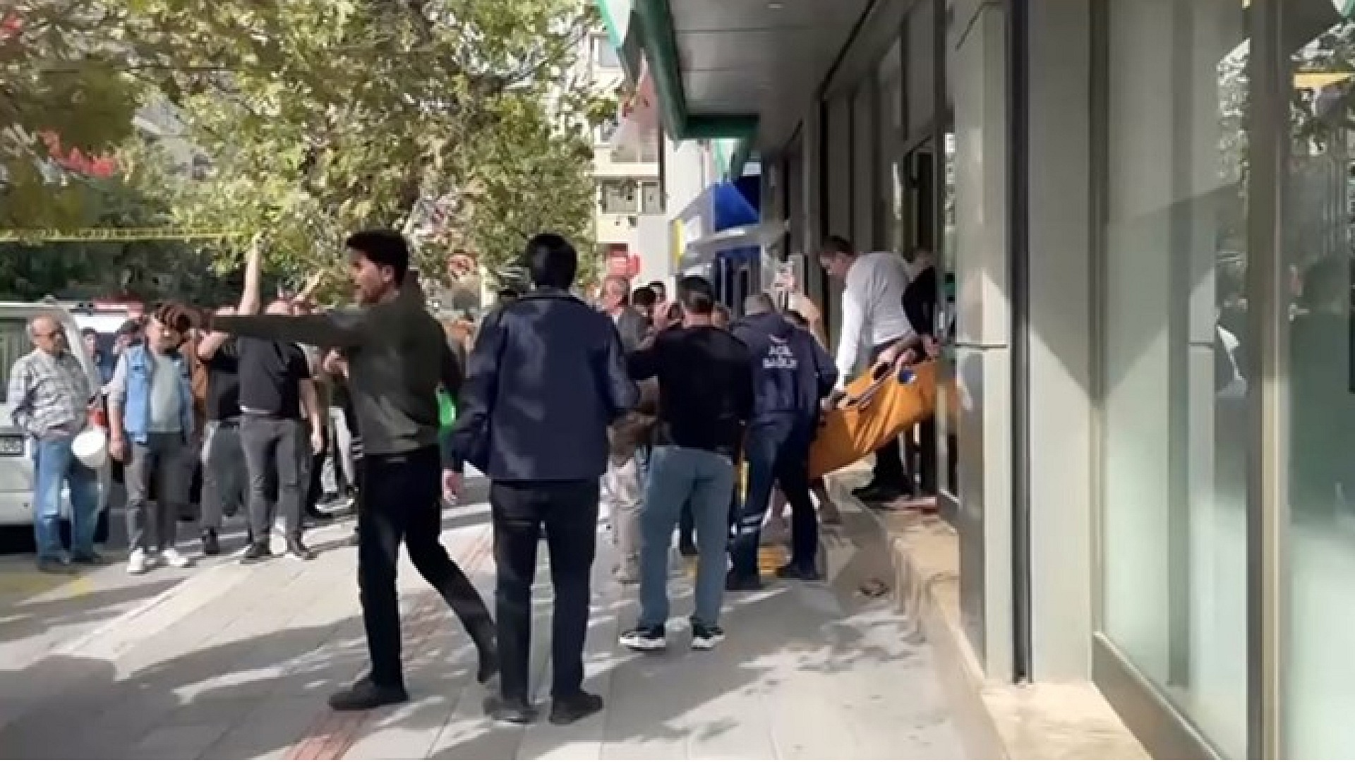 Ağır yaralanan hamile kadın bıçaklı saldırıya uğradı
