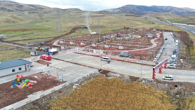 Ağrı'da 40 dekarlık güneykaya mesire alanı açıldı