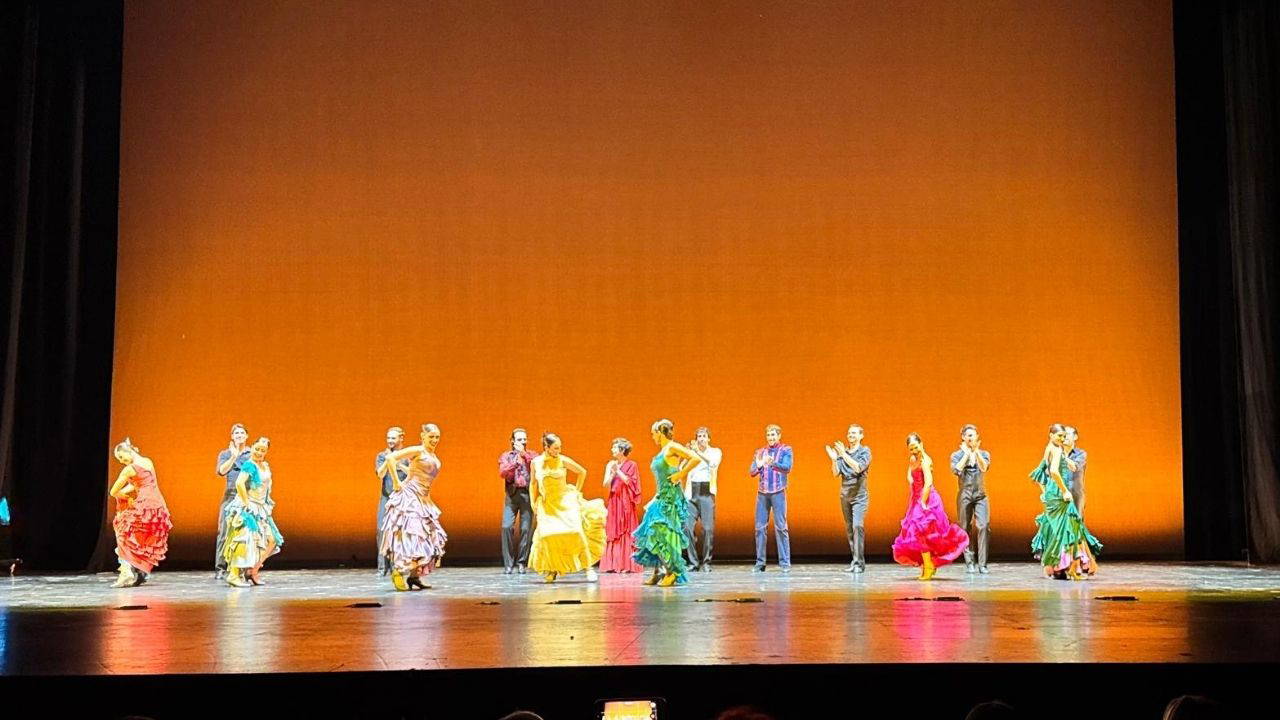 Aida Gomez'in 'Carmen' gösterisi AKM'de sahnelendi