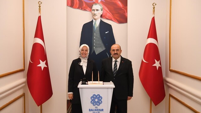 Aile Bakan Yardımcısı Yenigün, Vali Ustaoğlu'nu ziyaret etti