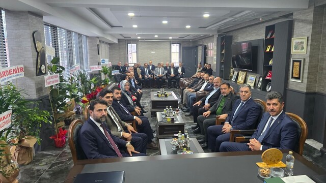 AK Parti heyetinden Karabük TSO'ya ziyarette başarı dileği