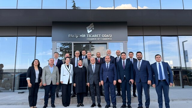 AK Parti Milletvekili Gürcan, Eskişehir'de ziyaretler yaptı