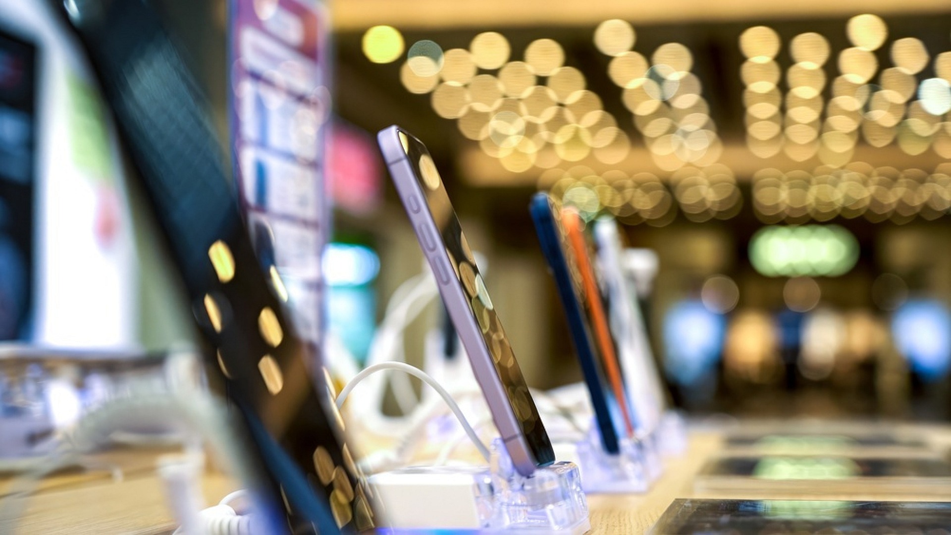 Akıllı telefon satışları yüzde 22 düştü, daralma yaşandı