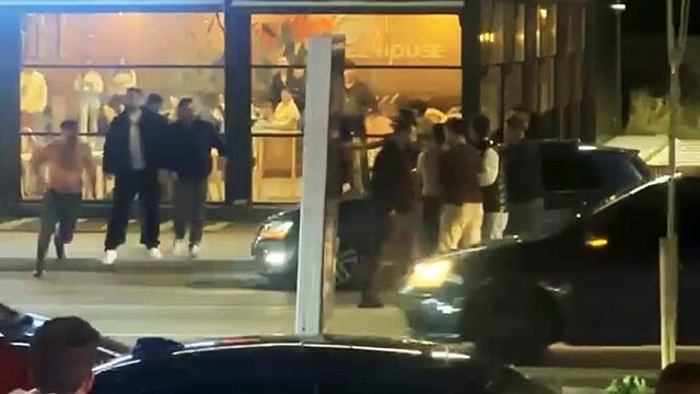 Aksaray'da yol verme kavgası: 1 genç yaralandı
