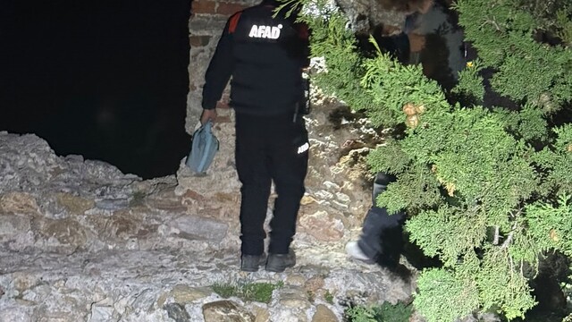 Alanya Kalesi'nde mahsur kalan 3 Rus kurtarıldı