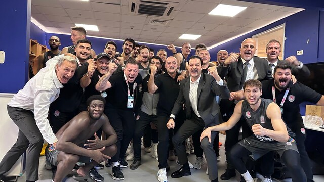 Aliağa Petkimspor, Fenerbahçe'yi yenerek galibiyet aldı