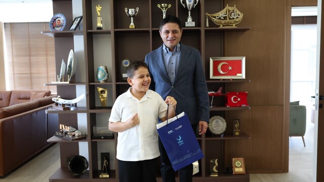 Aliağalı yüzücü Kaan Vural, açık denizde yüzecek