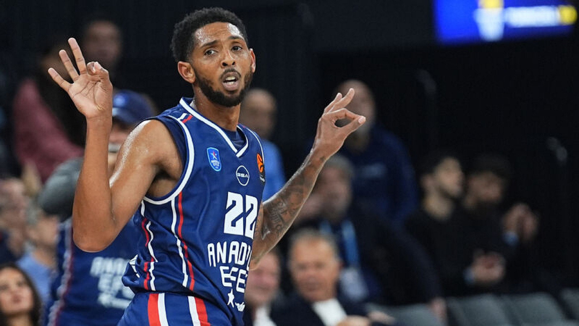 Anadolu Efes, Zalgiris Kaunas'ı 85-70 mağlup etti