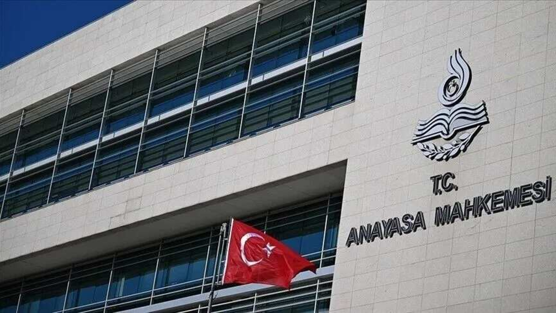 Anayasa Mahkemesi, 26 siyasi partiye suç duyurusunda bulundu