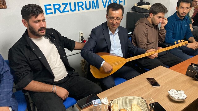Ankara'da Erzurumlu gençler dayanışma yemeğinde buluştu