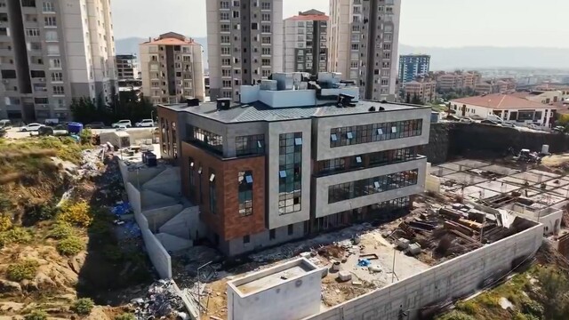Antakya'da kamu hizmet binalarının inşaatı devam ediyor