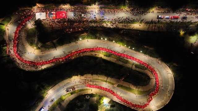 Antalya 30 Ekim'de Cumhuriyeti coşku içinde kutladı