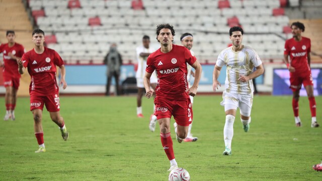 Antalyaspor, Kayserispor'a 4-0 yenilerek 10. haftayı kapattı