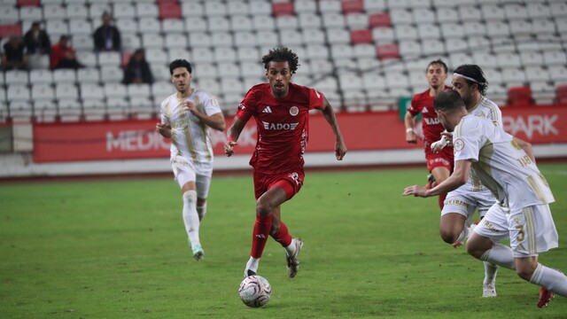 Antalyaspor, Kayserispor'a 4-0 yenildi
