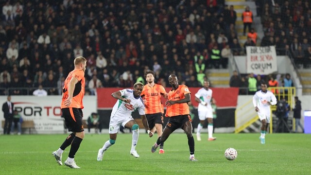 Arca Çorum FK, Çaykur Rizespor'u 2-1 mağlup etti