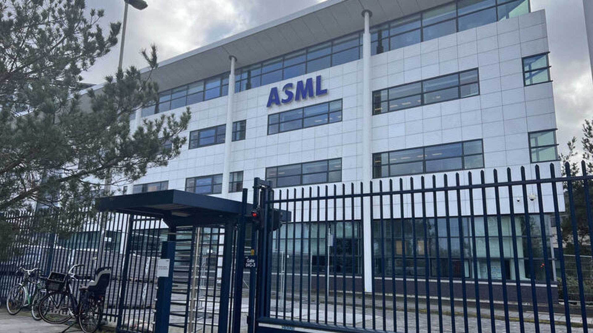 ASML, yapay zeka talebiyle rekor gelir elde etti